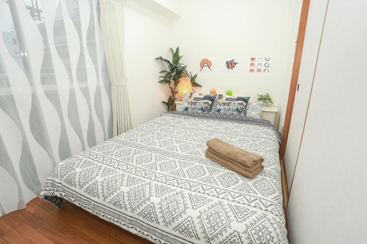 Spring Apartment Shinjuku Токио Екстериор снимка